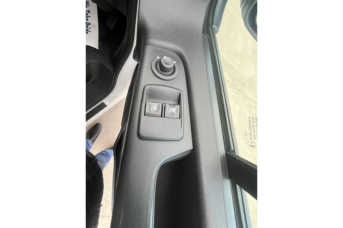 2022 Mitsubishi Express GLX SN LWB