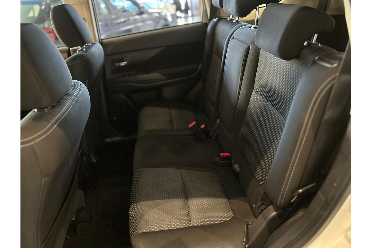 2017 Mitsubishi Outlander LS ZK