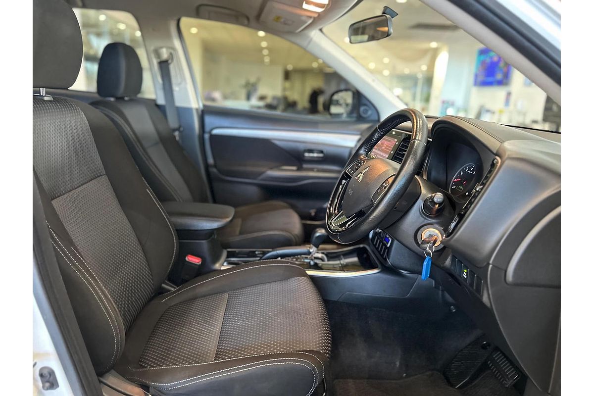 2017 Mitsubishi Outlander LS ZK