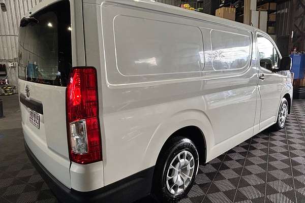 2021 Toyota Hiace GDH300R