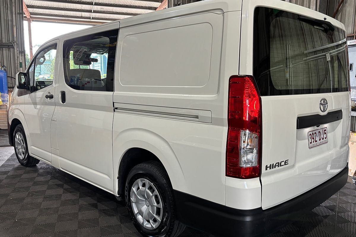 2021 Toyota Hiace GDH300R