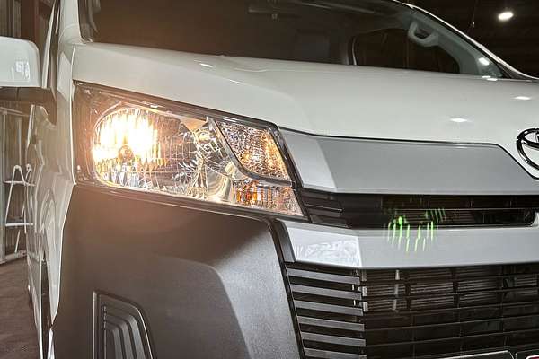 2021 Toyota Hiace GDH300R