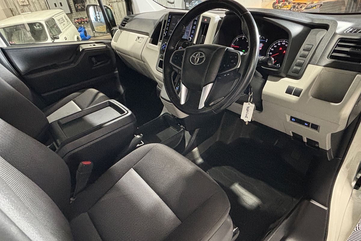 2021 Toyota Hiace GDH300R