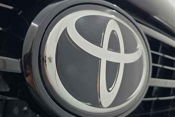 2023 Toyota Hilux SR5 GUN126R 4X4