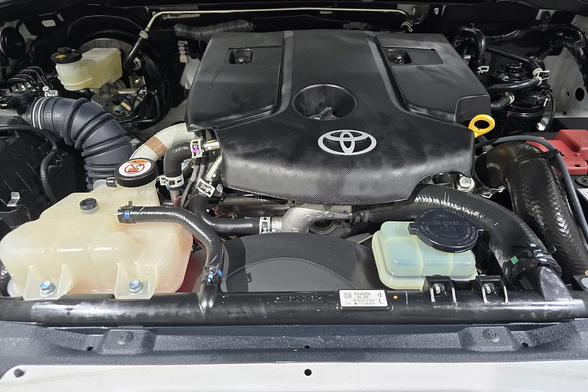 2023 Toyota Hilux SR5 GUN126R 4X4