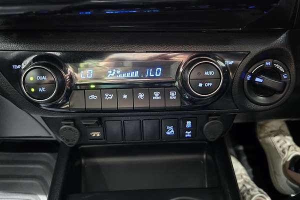 2023 Toyota Hilux SR5 GUN126R 4X4