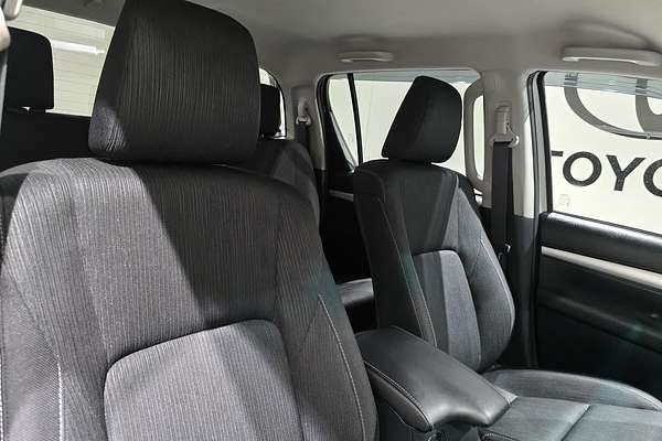 2023 Toyota Hilux SR5 GUN126R 4X4