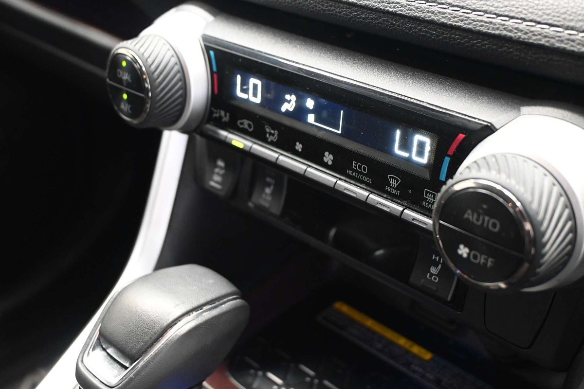 2020 Toyota RAV4 Cruiser AXAH52R
