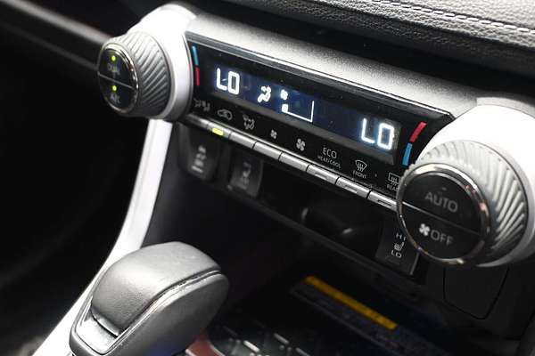 2020 Toyota RAV4 Cruiser AXAH52R