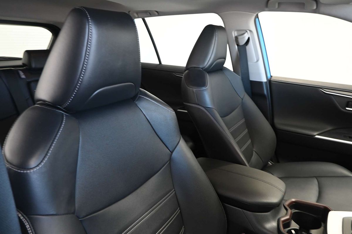 2020 Toyota RAV4 Cruiser AXAH52R