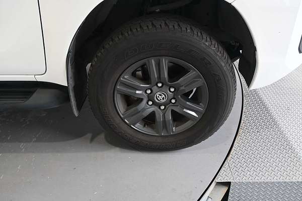 2023 Toyota Hilux SR GUN126R 4X4