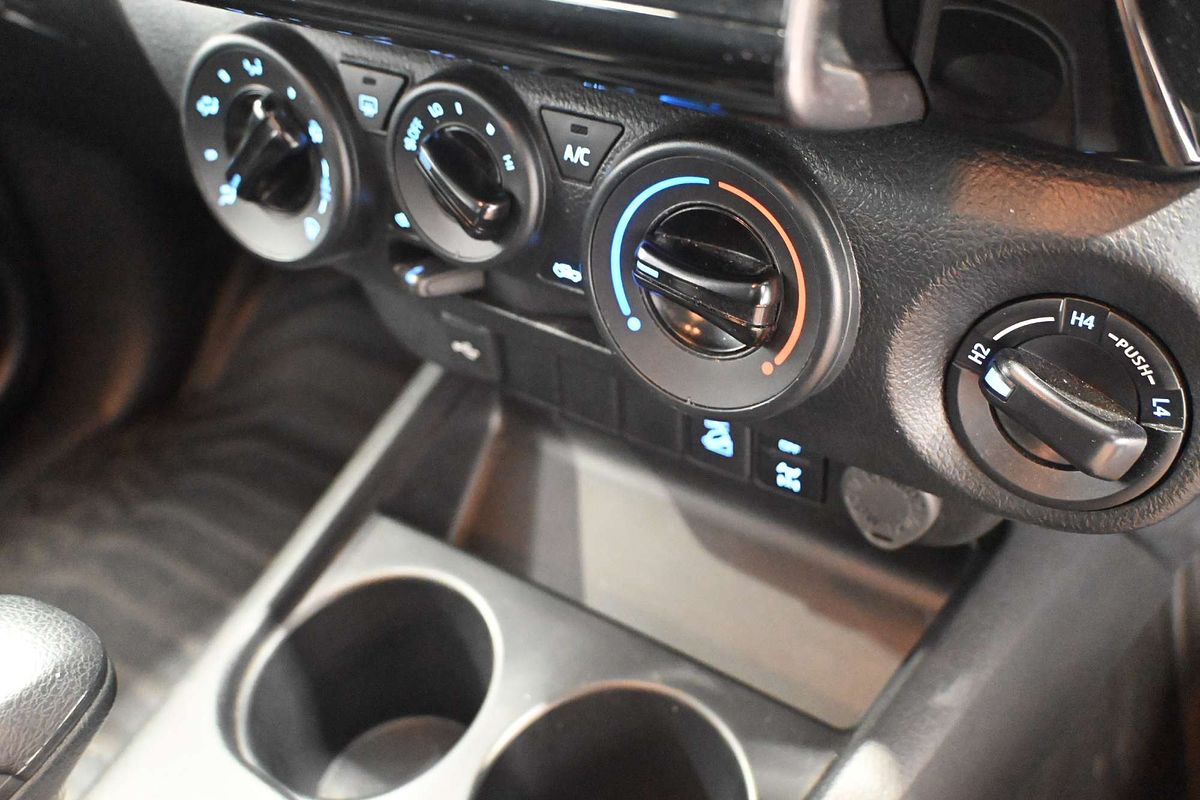2023 Toyota Hilux SR GUN126R 4X4