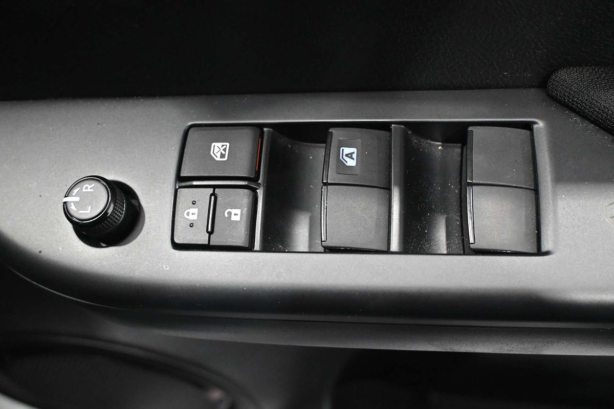 2023 Toyota Hilux SR GUN126R 4X4