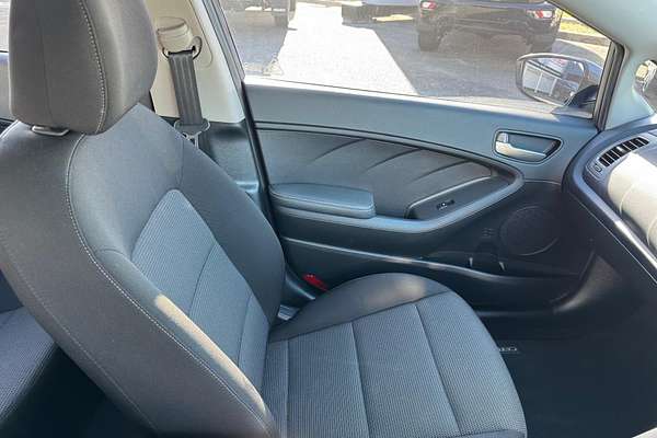 2016 Kia Cerato S YD