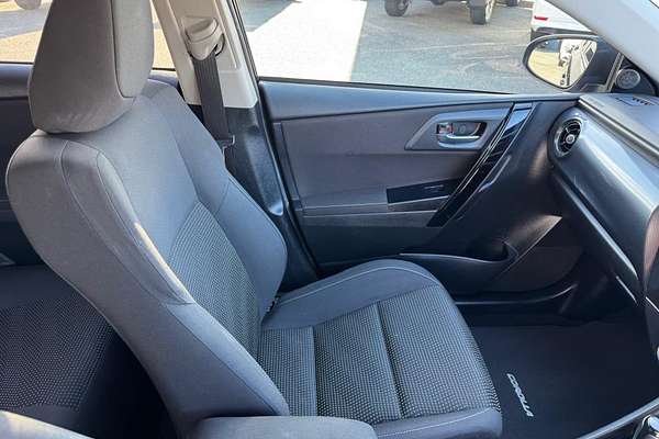 2017 Toyota Corolla Ascent Sport ZRE182R