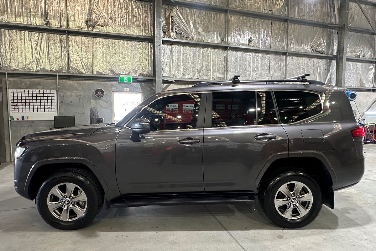 2023 Toyota Landcruiser VX FJA300R