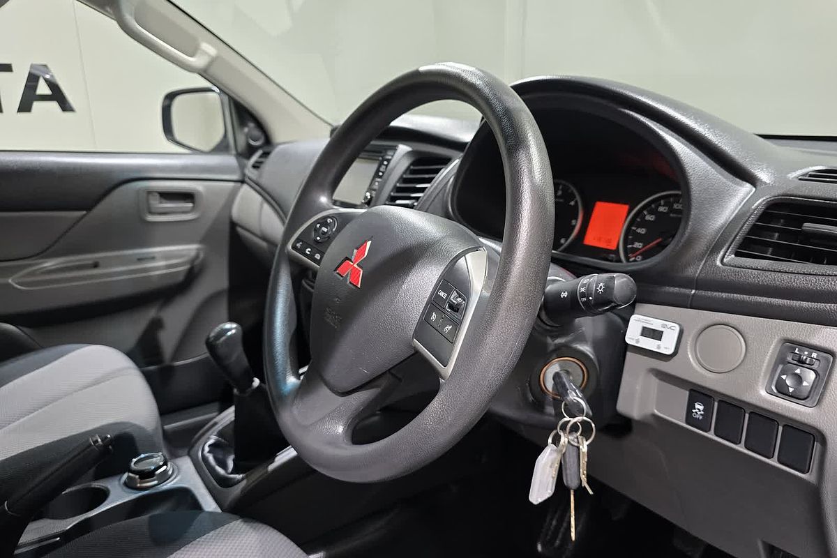 2018 Mitsubishi Triton GLX MQ 4X4