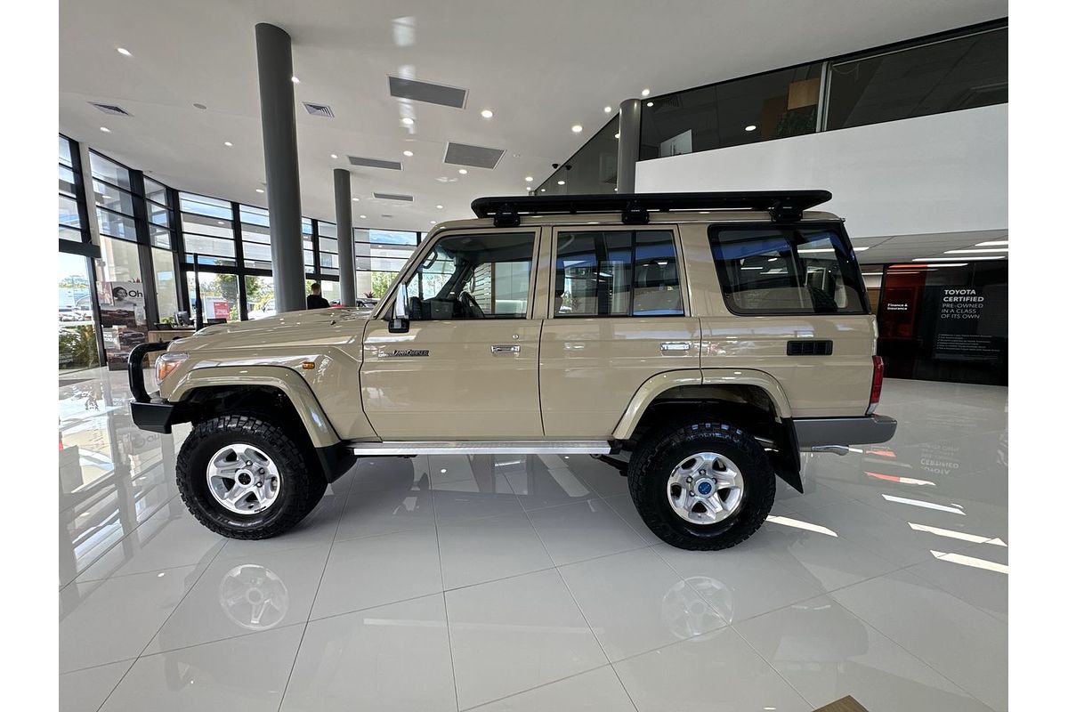 2019 Toyota Landcruiser GXL VDJ76R