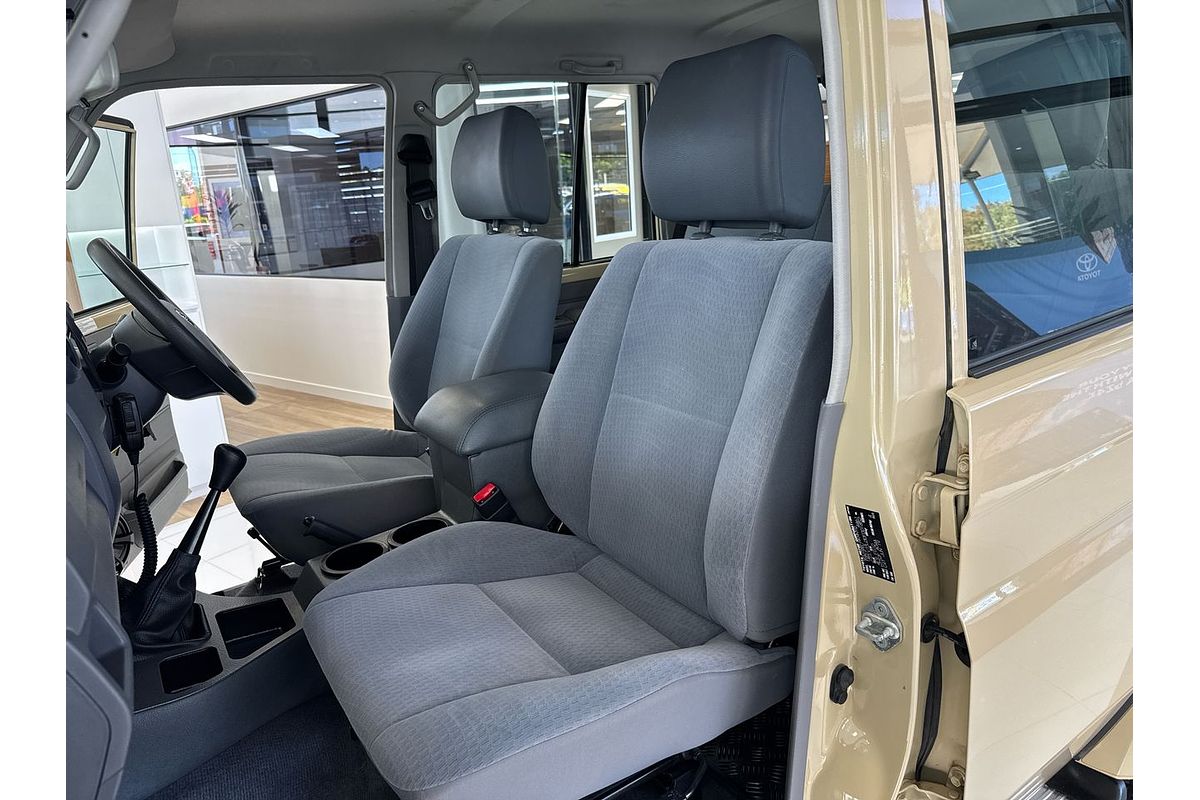 2019 Toyota Landcruiser GXL VDJ76R