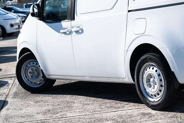 2025 Hyundai STARIA LOAD US4.V3