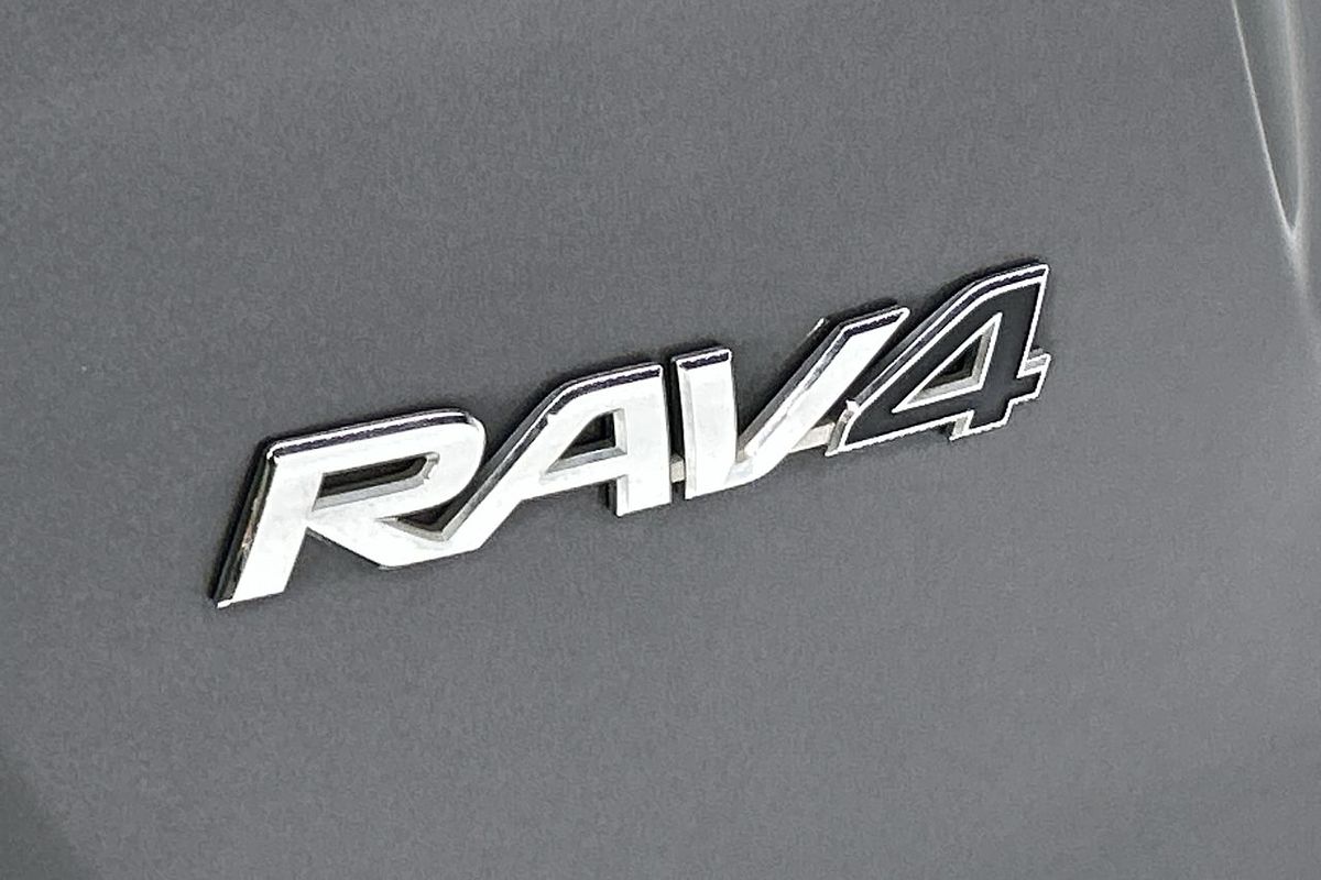 2018 Toyota RAV4 GXL ZSA42R