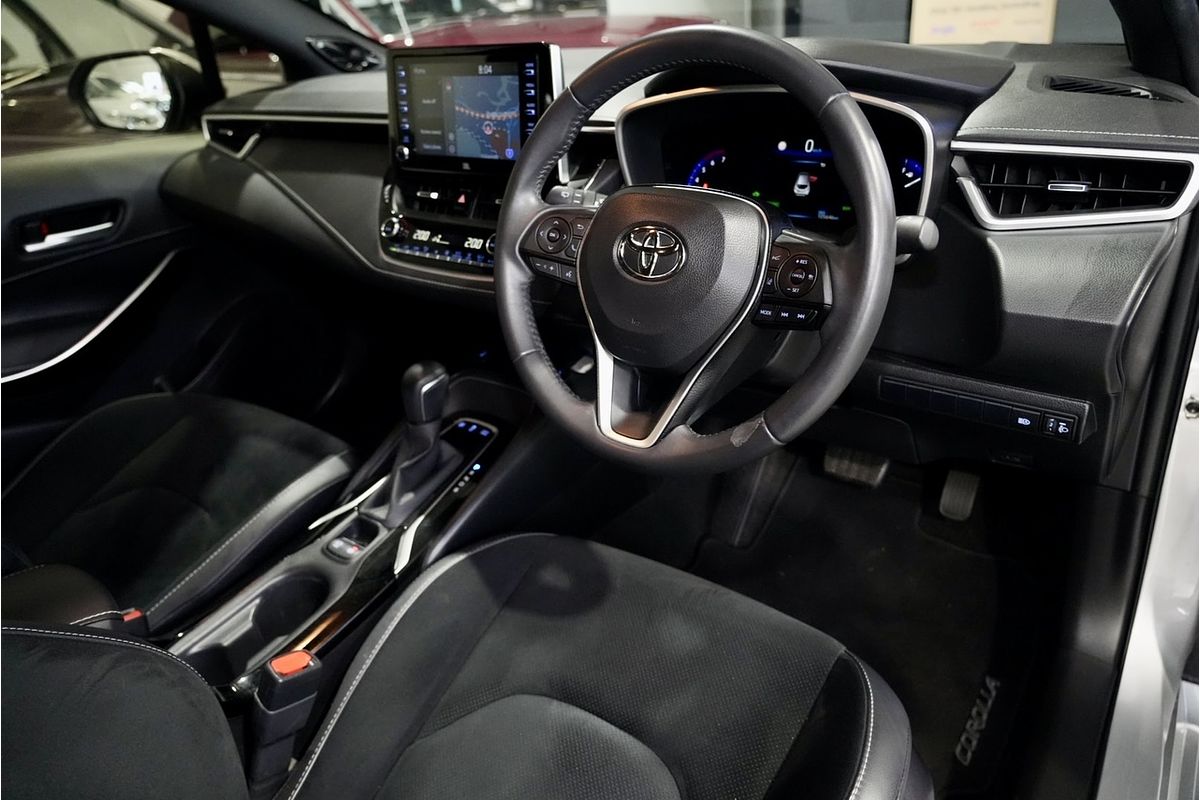 2020 Toyota Corolla ZR Hybrid ZWE211R