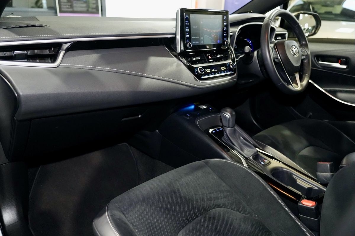 2020 Toyota Corolla ZR Hybrid ZWE211R