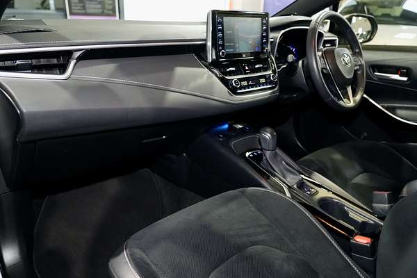 2020 Toyota Corolla ZR Hybrid ZWE211R
