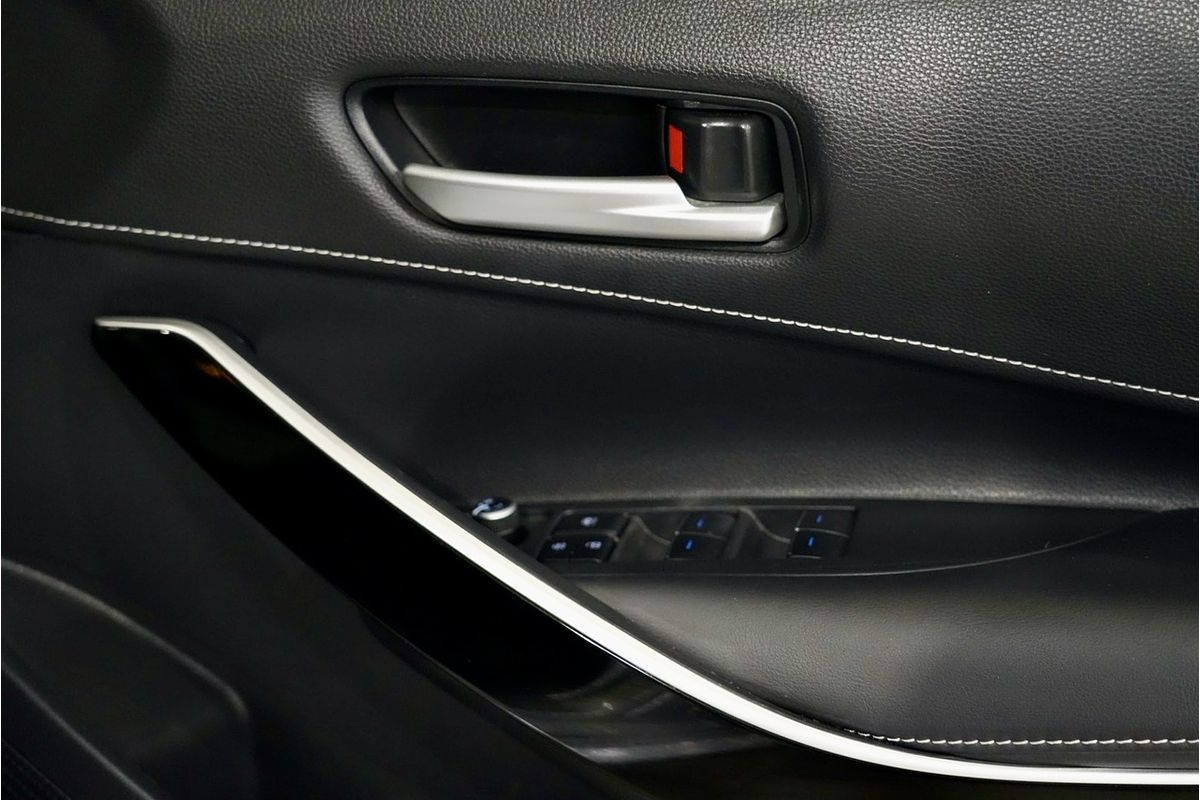 2020 Toyota Corolla ZR Hybrid ZWE211R
