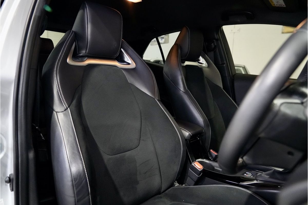 2020 Toyota Corolla ZR Hybrid ZWE211R