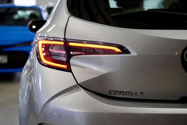 2020 Toyota Corolla ZR Hybrid ZWE211R