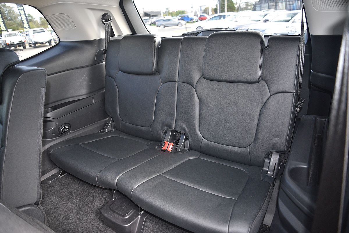 2023 Ford Everest Sport
