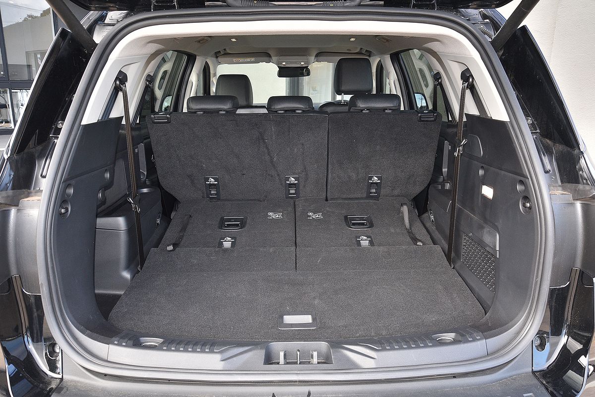 2023 Ford Everest Sport