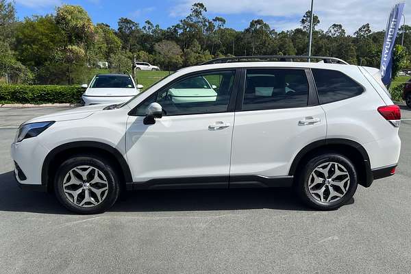 2022 Subaru Forester 2.5i S5