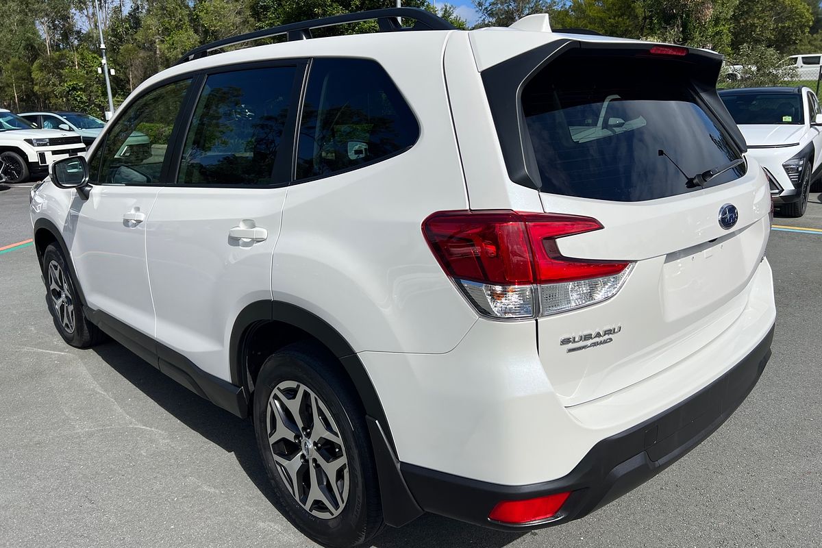 2022 Subaru Forester 2.5i S5