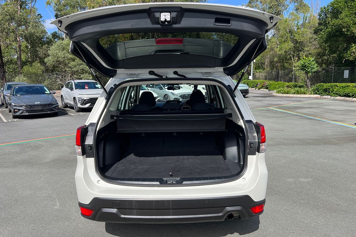 2022 Subaru Forester 2.5i S5