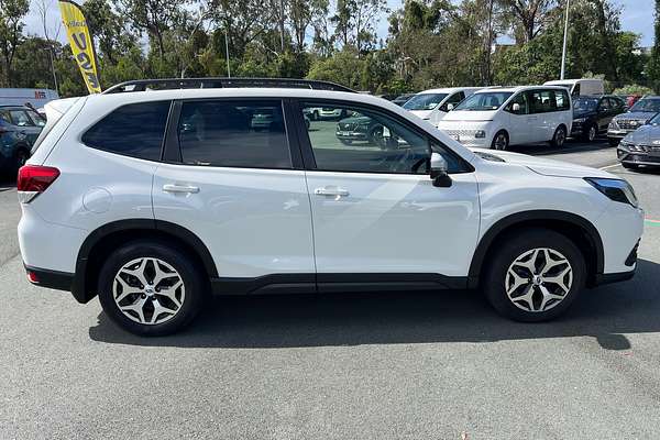 2022 Subaru Forester 2.5i S5