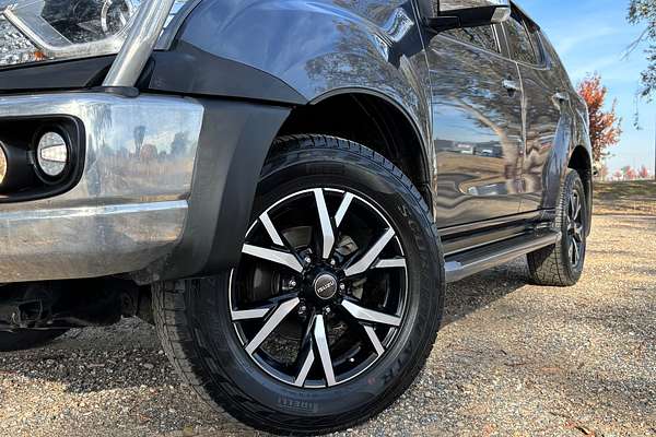 2020 Isuzu MU-X LS-U