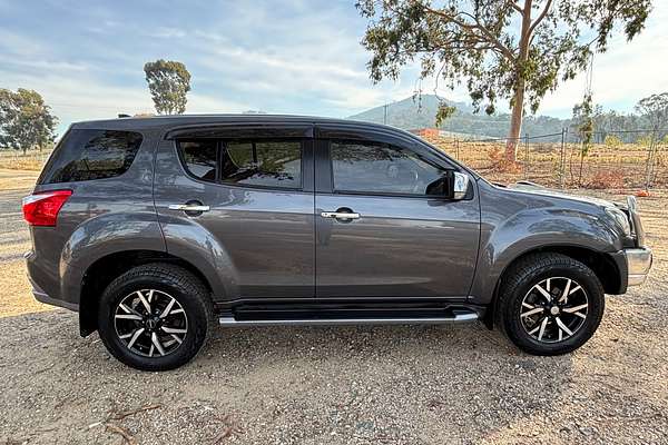 2020 Isuzu MU-X LS-U