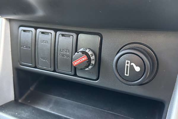 2020 Isuzu MU-X LS-U