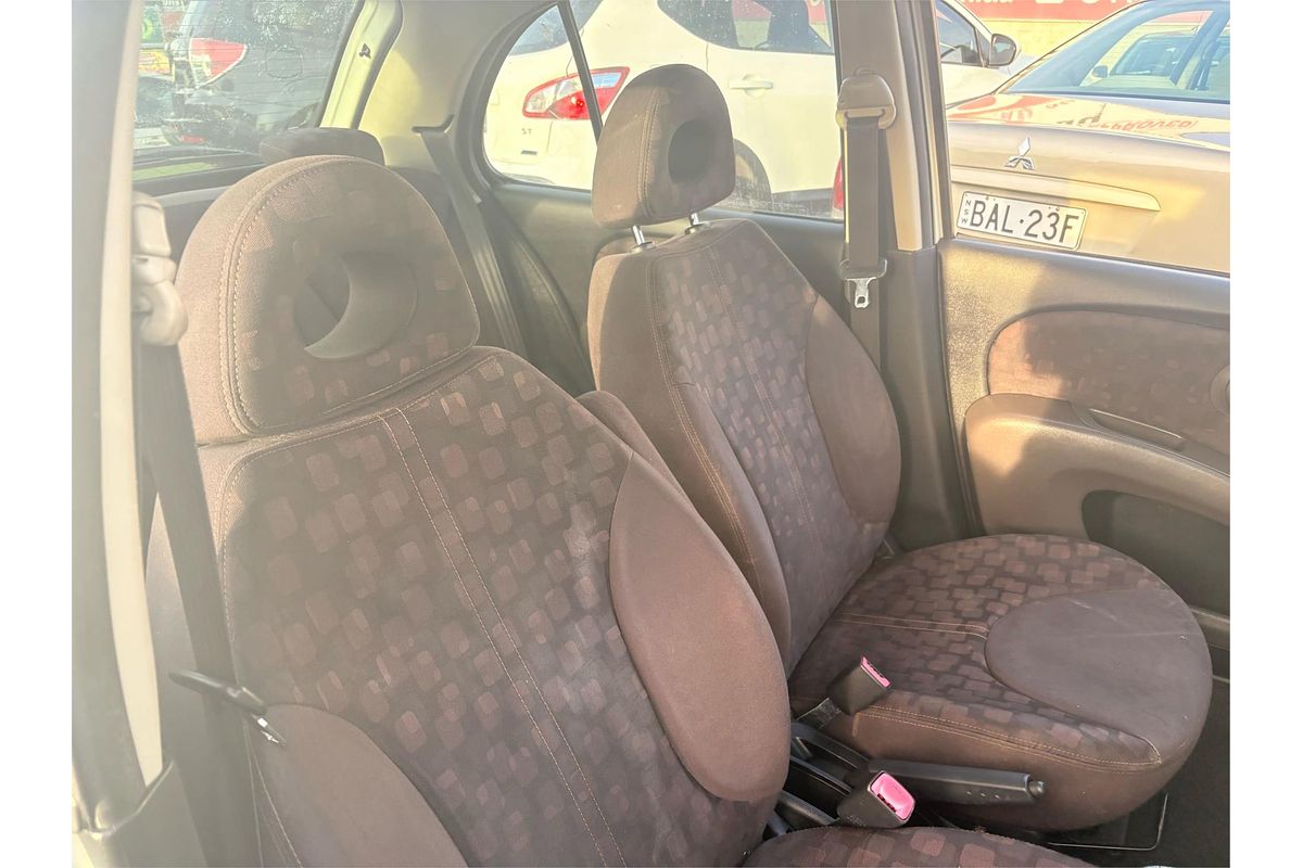 2010 Nissan Micra K12