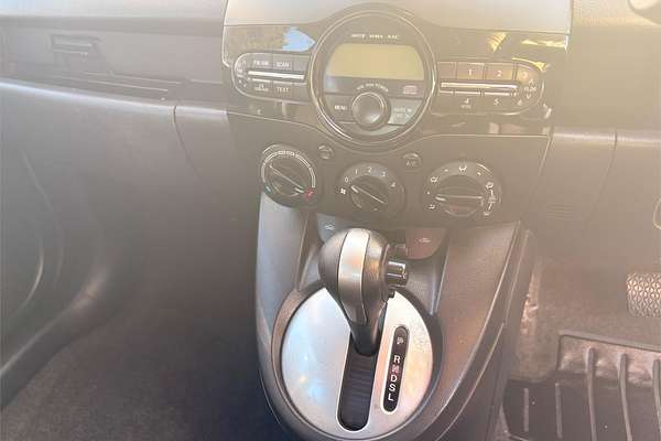 2013 Mazda 2 Neo Sport DE Series 2