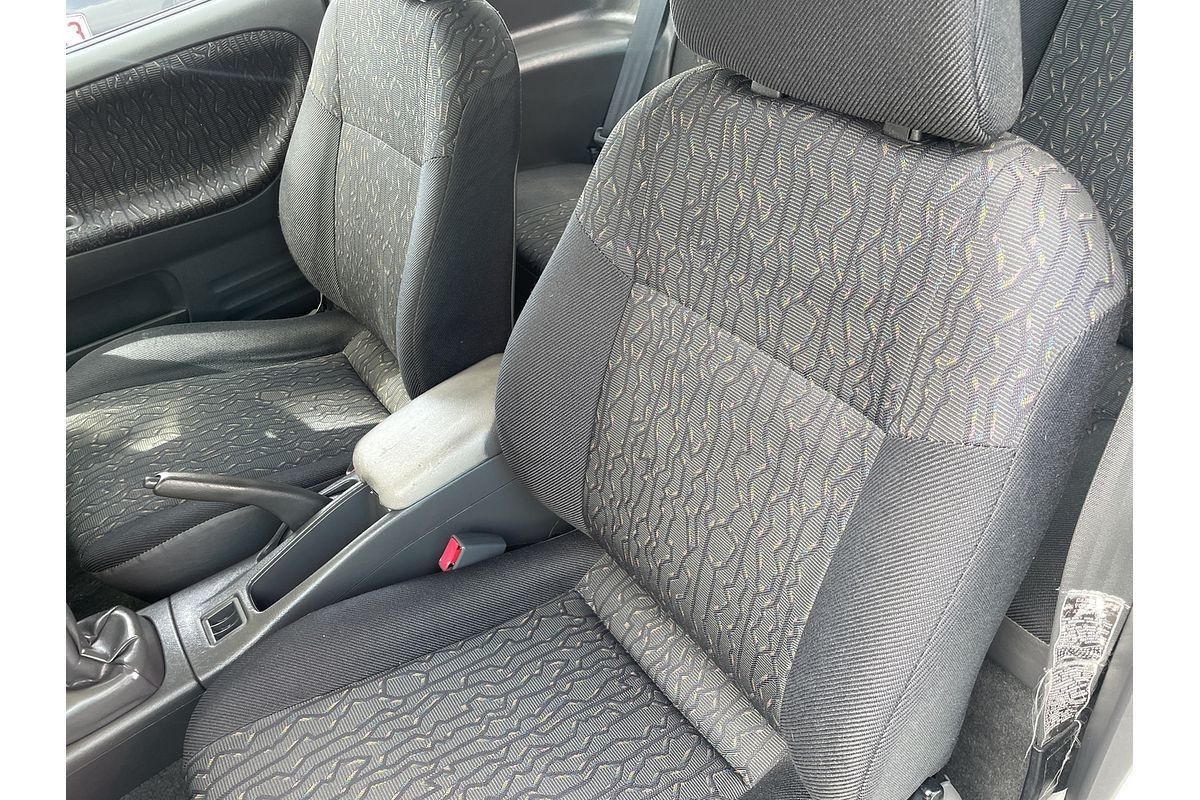 2000 Mitsubishi Lancer GLXi CE2