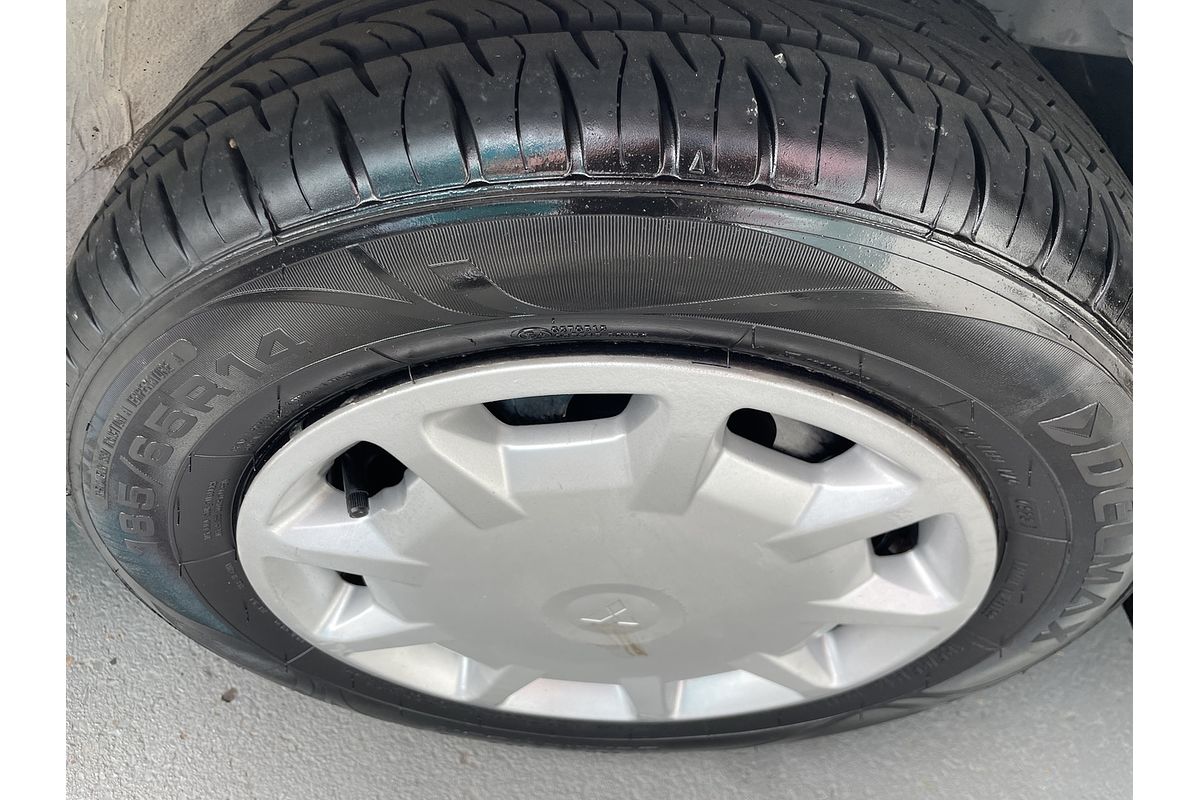2000 Mitsubishi Lancer GLXi CE2