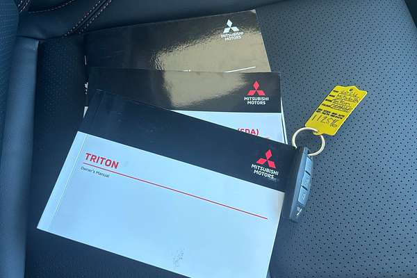 2024 Mitsubishi Triton MV MY24