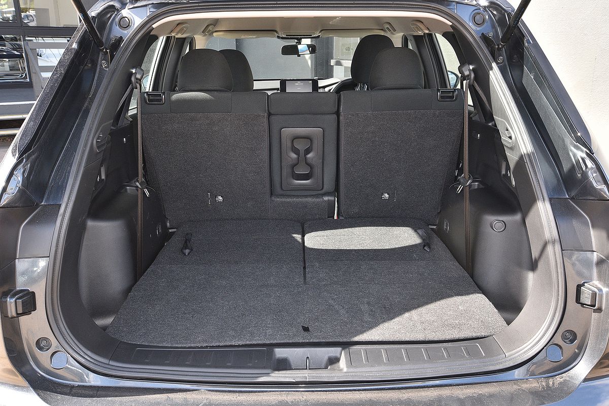 2024 Mitsubishi Outlander LS ZM