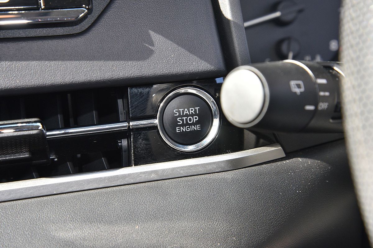2024 Mitsubishi Outlander LS ZM