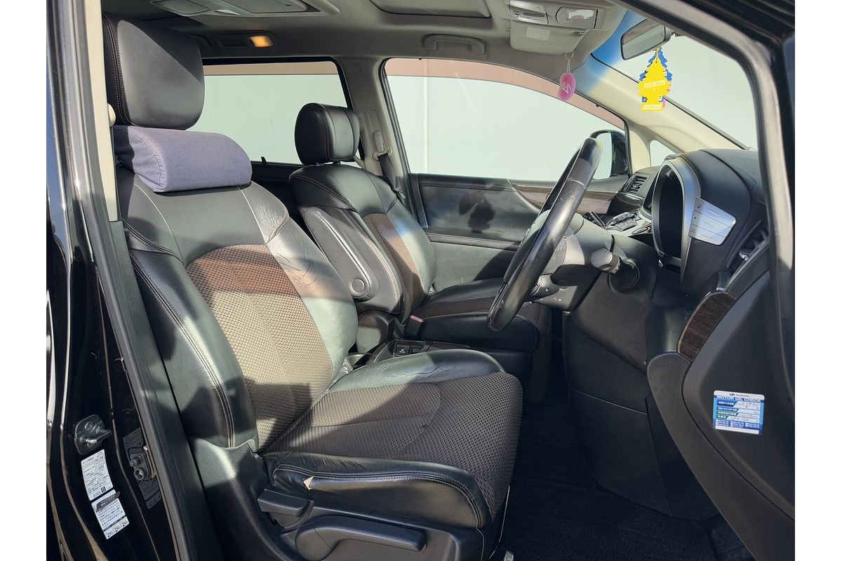 2010 Nissan Elgrand Rider E52