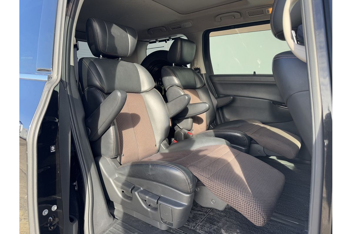 2010 Nissan Elgrand Rider E52