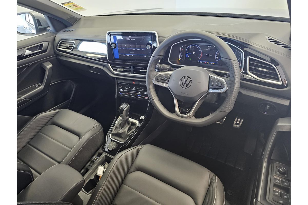 2024 Volkswagen T-Roc 140TSI R-Line D11